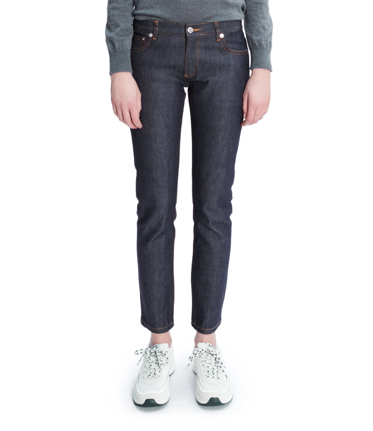 A.P.C. Jean Etroit Court 1 A.P.C. Jean Etroit Court