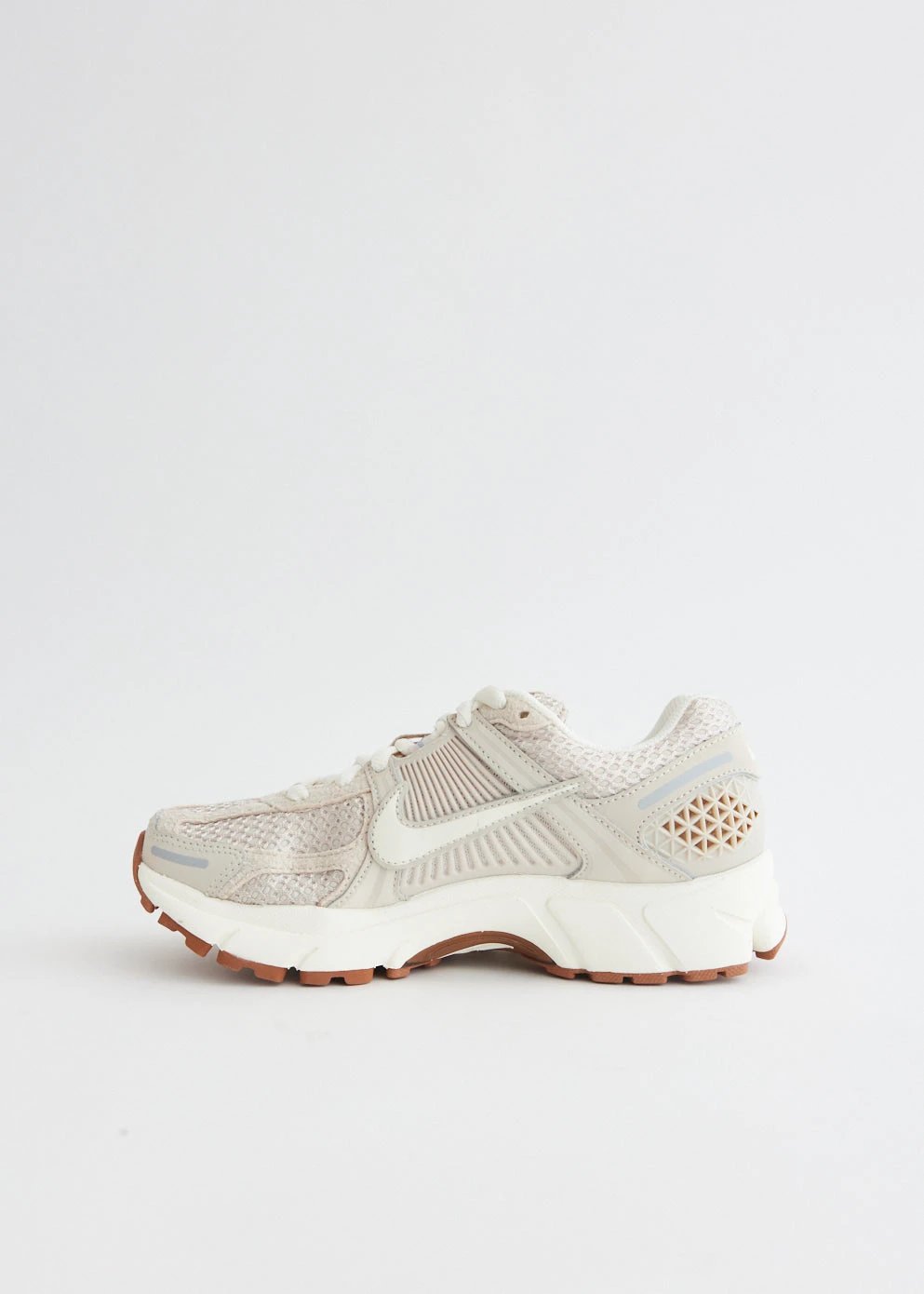 Nike Women's Zoom Vomero 5 'Light Orewood Brown' Sneakers 5 Nike Women's Zoom Vomero 5 'Light Orewood Brown' Sneakers - Image 5