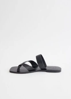 Carter Sandals -Style Haven Shop product incu 106 588a30f8 ee75 4cb3 b5e4 c98ff106de4a