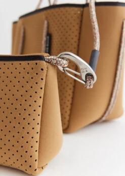 Petite Escape Bag 9 Petite Escape Bag -Style Haven Shop product incu 426 e211e0a8 86c2 42a2 a235 f0609903603e