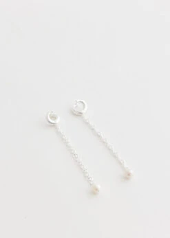 Miriam Long Pearl Shoulder Grazer Earrings 6 Miriam Long Pearl Shoulder Grazer Earrings -Style Haven Shop product incu 489 a0ee448e 46be 4e33 a103 f8e53167ccdb