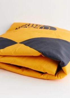 The North Face Wawona Blanket -Style Haven Shop product incu 549 bef1033c 7c47 4046 95b9 c2c8898cb073