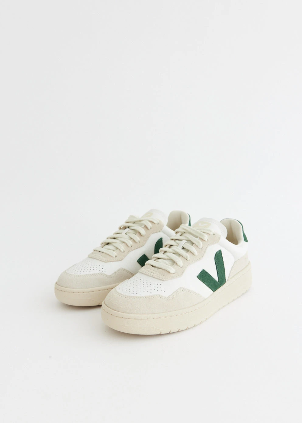 Veja V-90 Sneakers 2 Veja V-90 Sneakers - Image 2