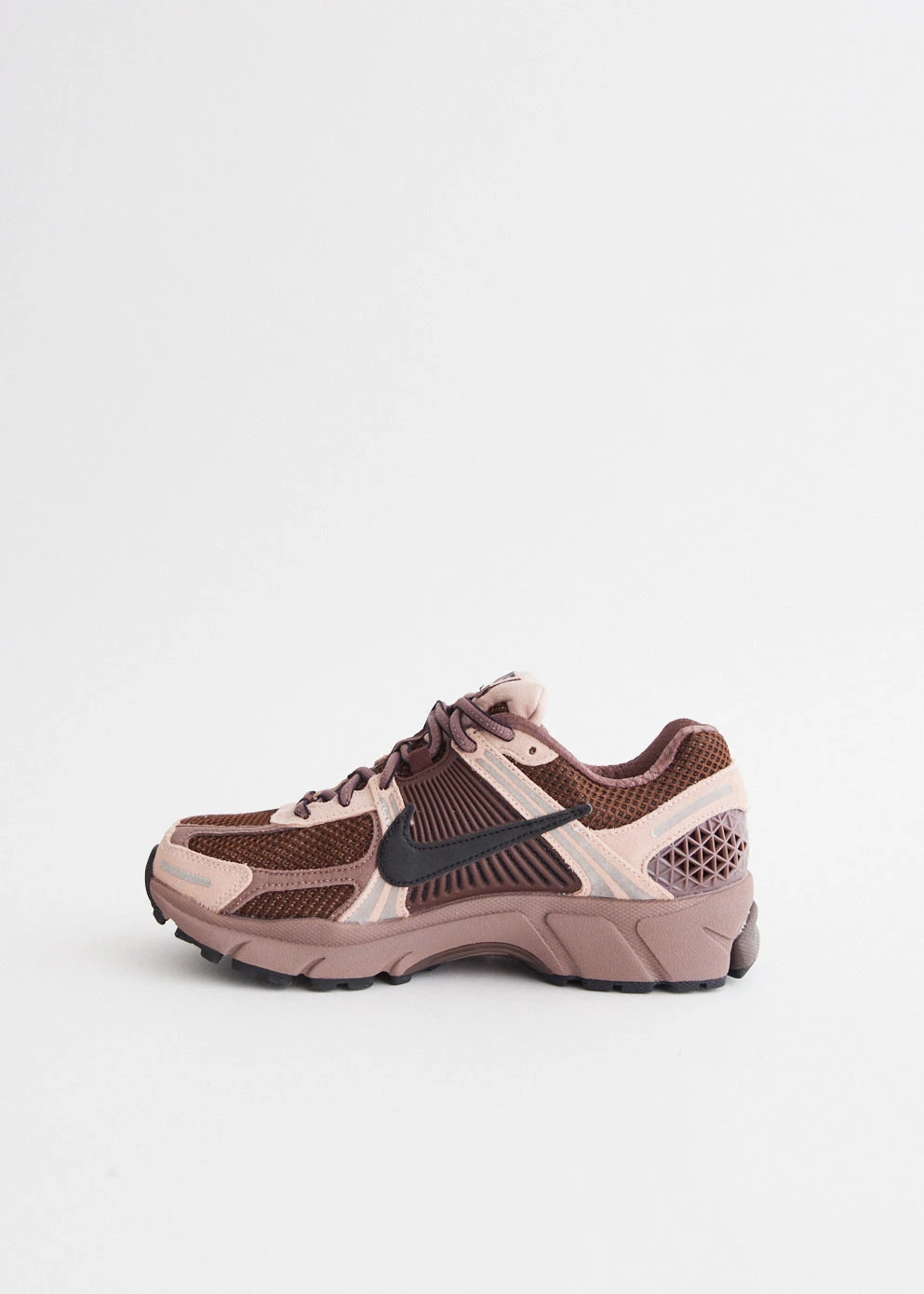 Nike Women's Zoom Vomero 5 'Plum Eclipse' Sneakers 3 Nike Women's Zoom Vomero 5 'Plum Eclipse' Sneakers - Image 3