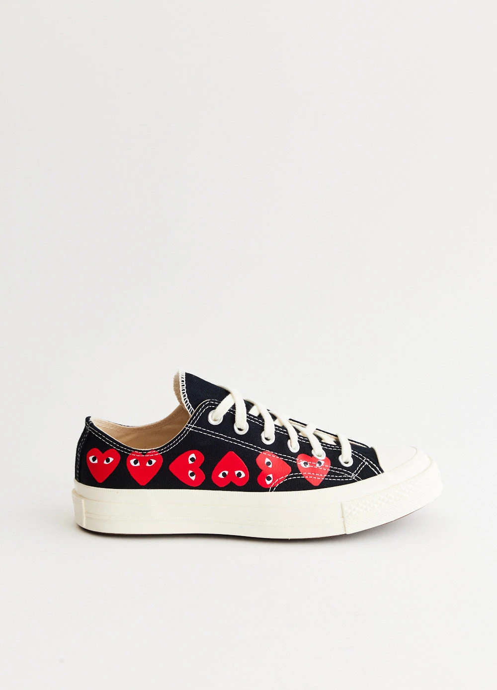 K126 Converse Multi Heart Low Top Sneakers 1 K126 Converse Multi Heart Low Top Sneakers