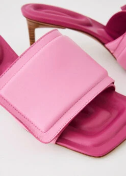 Jacquemus Les Mules Piscine 9 Jacquemus Les Mules Piscine -Style Haven Shop womens incu 0141 f4e93691 6d24 422d b3de f370bc025b0e