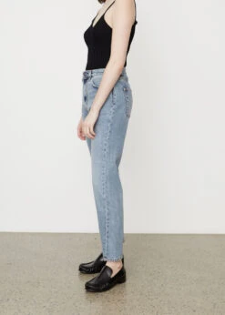 Toteme Twisted Seam Jeans 32" 7 Toteme Twisted Seam Jeans 32" -Style Haven Shop womens incu 067 5924d714 993a 4d78 929a acd6e83b9c92