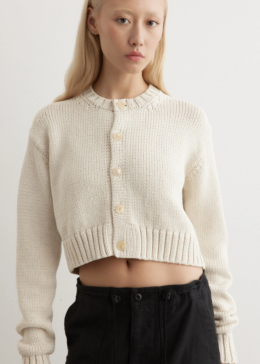 Cotton Lily-Yarn Knit Crew Neck Short Cardigan 5 Cotton Lily-Yarn Knit Crew Neck Short Cardigan - Image 5