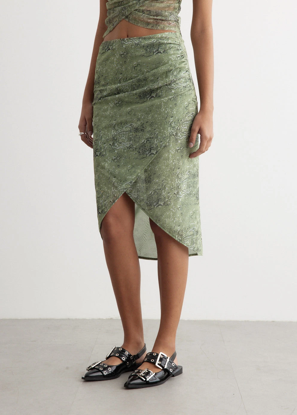 Phantasm Mesh Skirt 3 Phantasm Mesh Skirt - Image 3