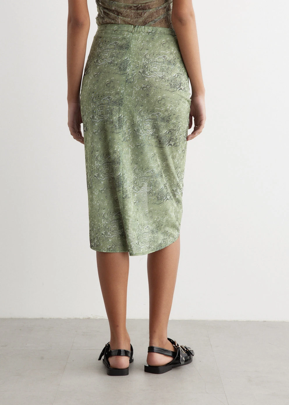 Phantasm Mesh Skirt 4 Phantasm Mesh Skirt - Image 4