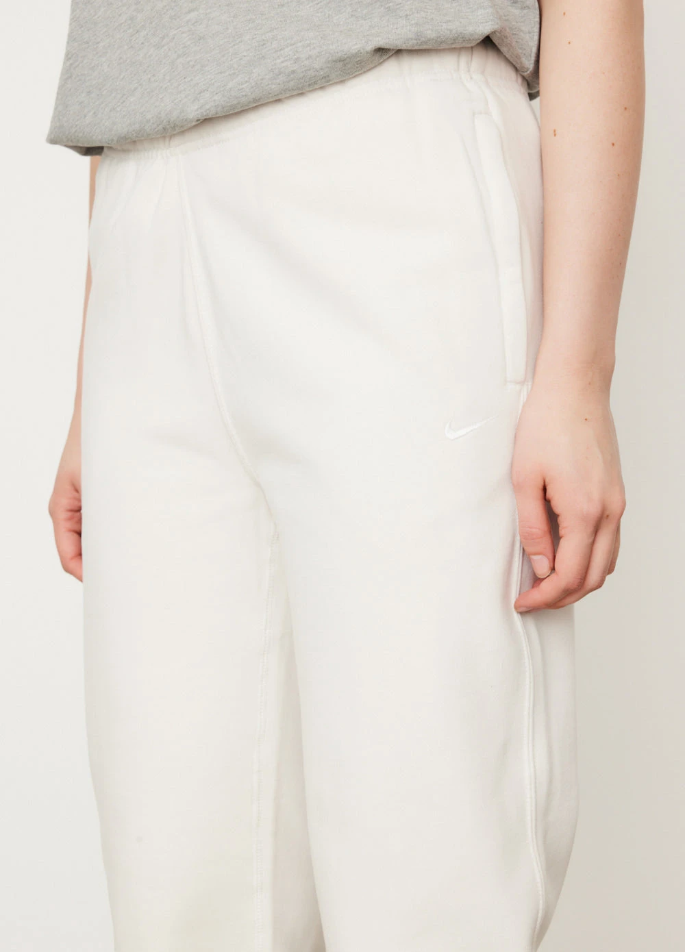 Nike NRG Solo Swoosh Fleece Pants 2 Nike NRG Solo Swoosh Fleece Pants - Image 2