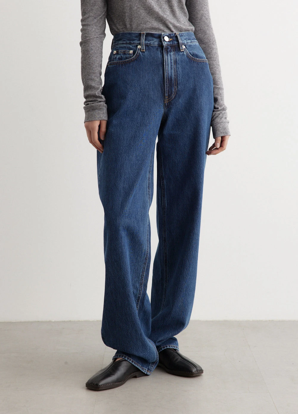 Loose Fit Jeans 2 Loose Fit Jeans - Image 2