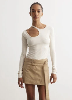 Curve Hole T-Shirt -Style Haven Shop womens incu 544 59b225ea 67d3 4b1f ac40 e9f05d59ad6e