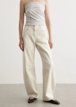 Wide Cocoon Fit Jeans