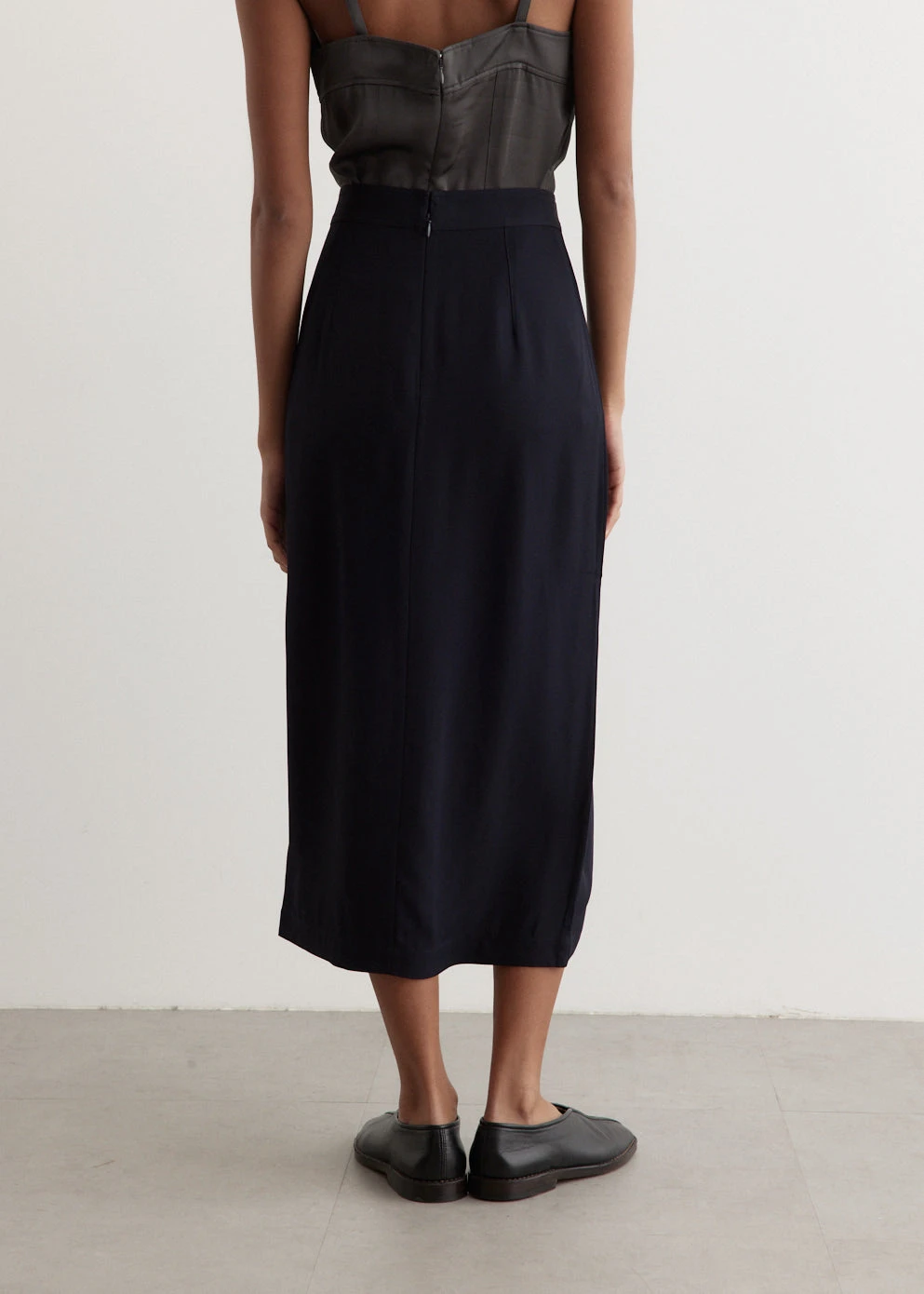 Toteme Front-Split Satin Midi Skirt 4 Toteme Front-Split Satin Midi Skirt - Image 4