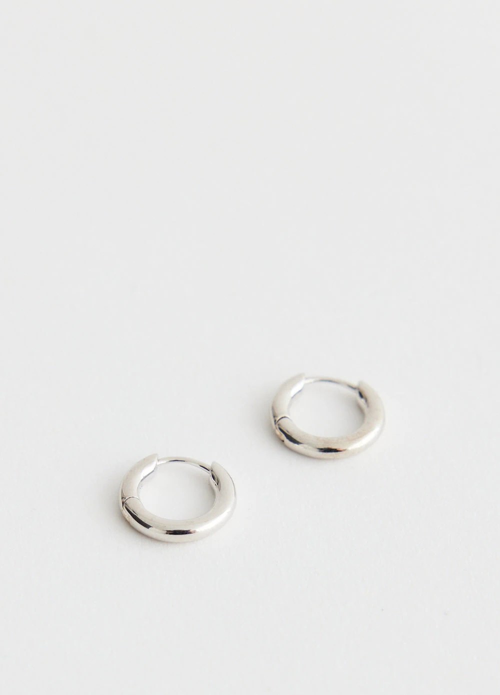 Round Hoop One Touch Earrings 3 Round Hoop One Touch Earrings - Image 3