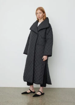 Toteme Signature Quilted Coat -Style Haven Shop womens incu 651 c8c4fb0a 7f7b 41c7 ba67 df0e92e5086a