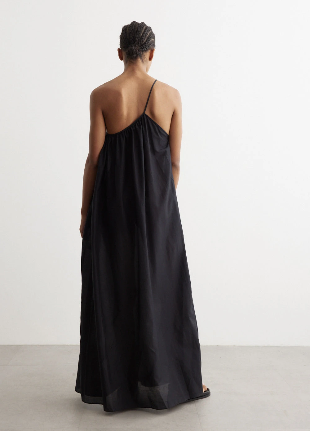 Voluminous One Shoulder Dress 4 Voluminous One Shoulder Dress - Image 4